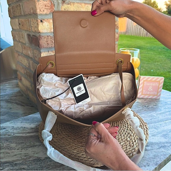 Bolvaint Tan Trapeze-Shape Delphine Bag - Picture 7 of 12